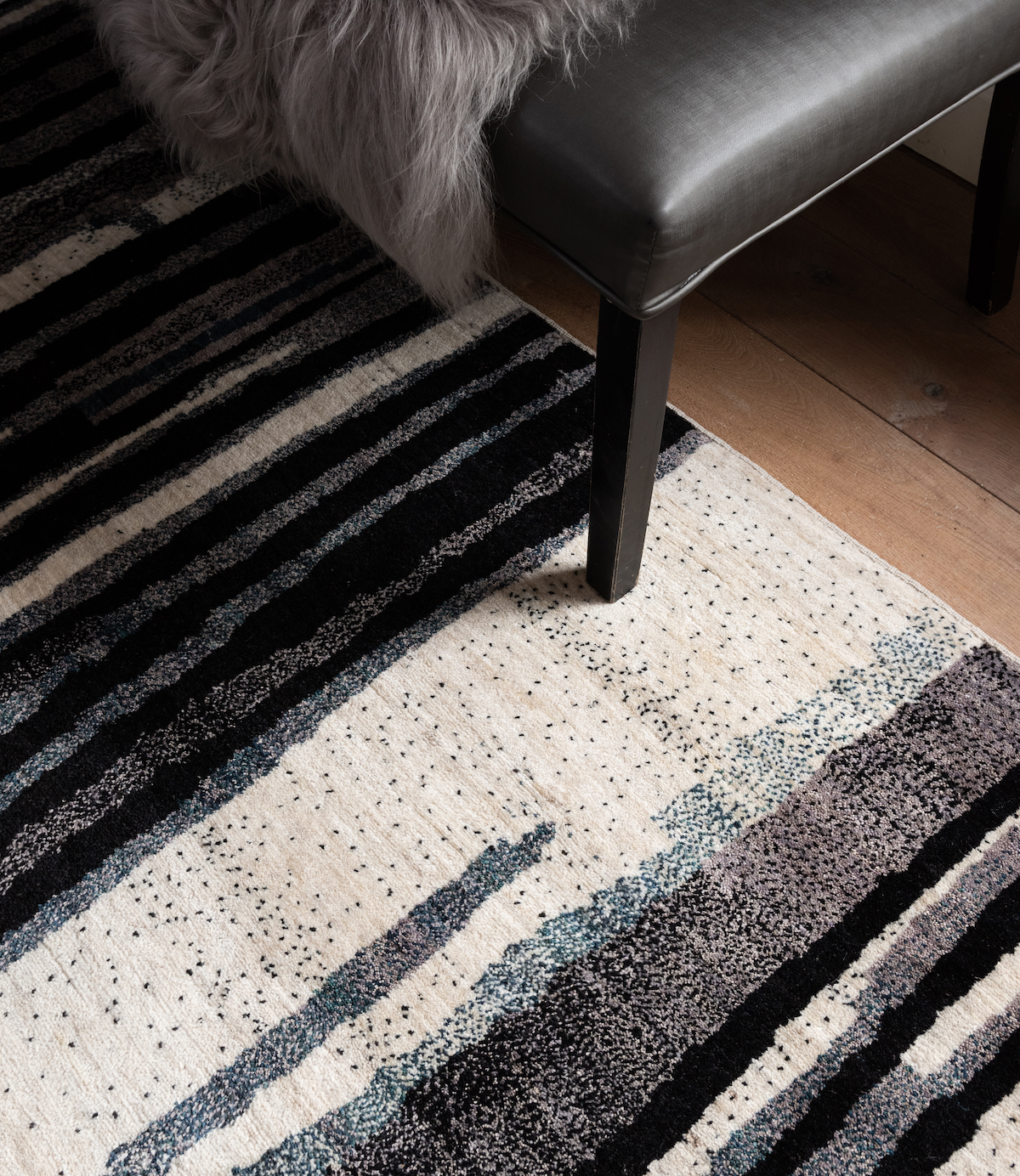 Modern Luribaft vloerkleed uit Iran detail