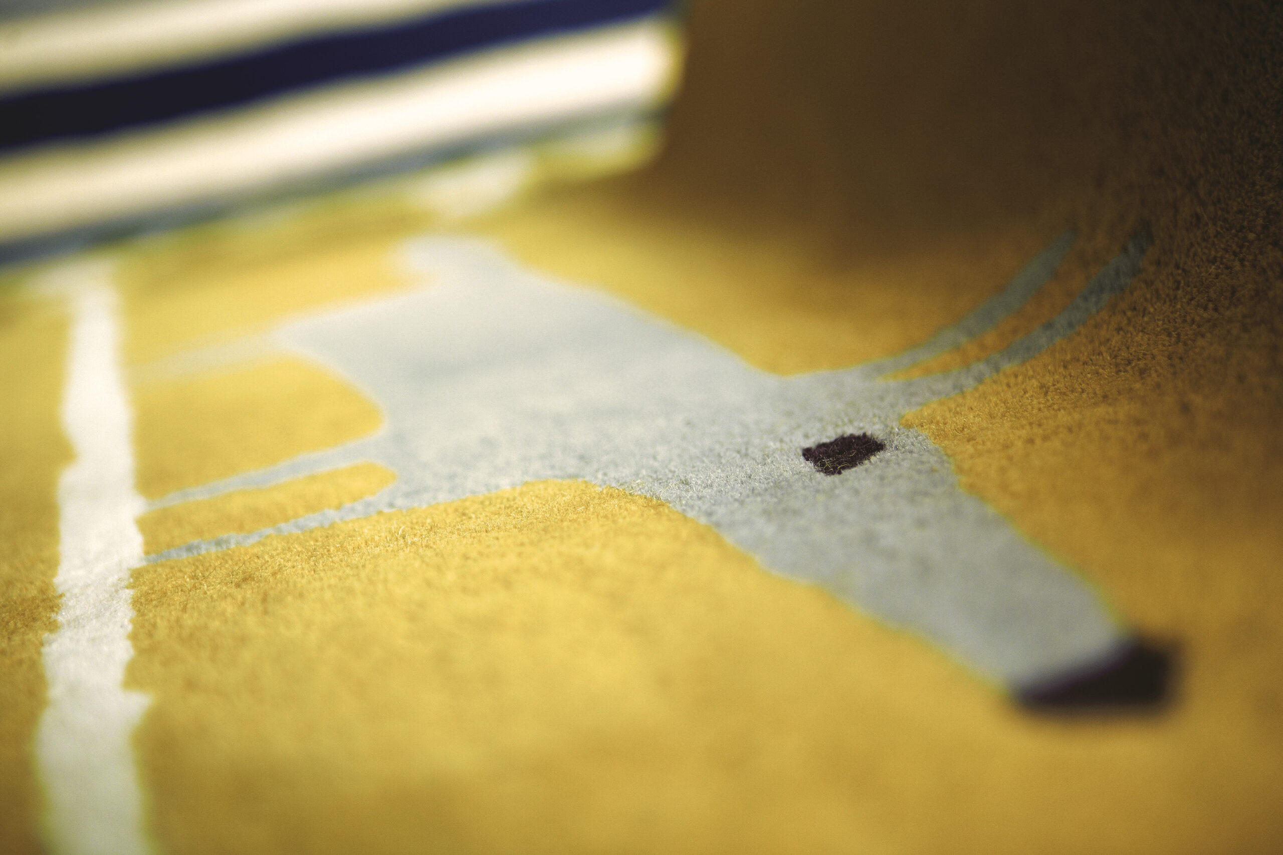 Scion Mr. Fox Mustard vloerkleed