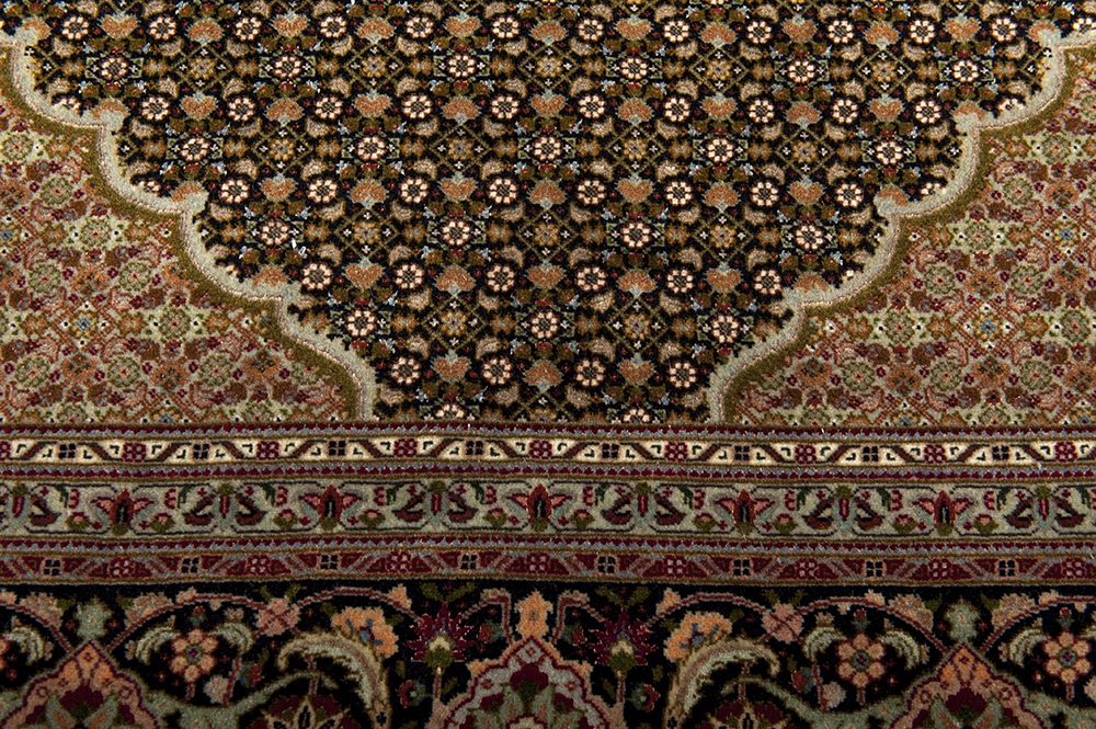 Tabriz Iran detail1 - Brokking Vloerkledenspecialist