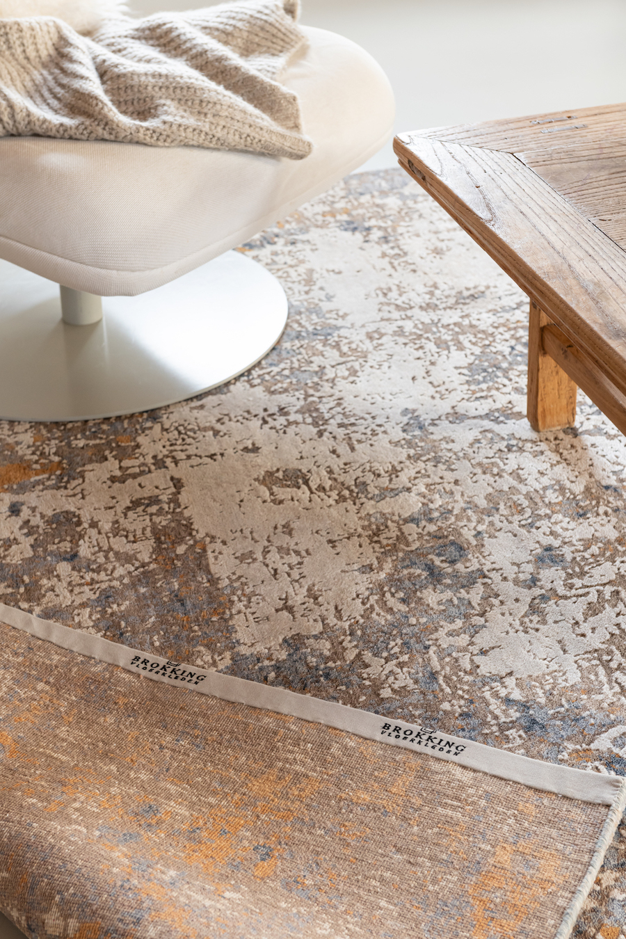 Impressions Napa vloerkleed detail met merk Brokking Vloerkleden